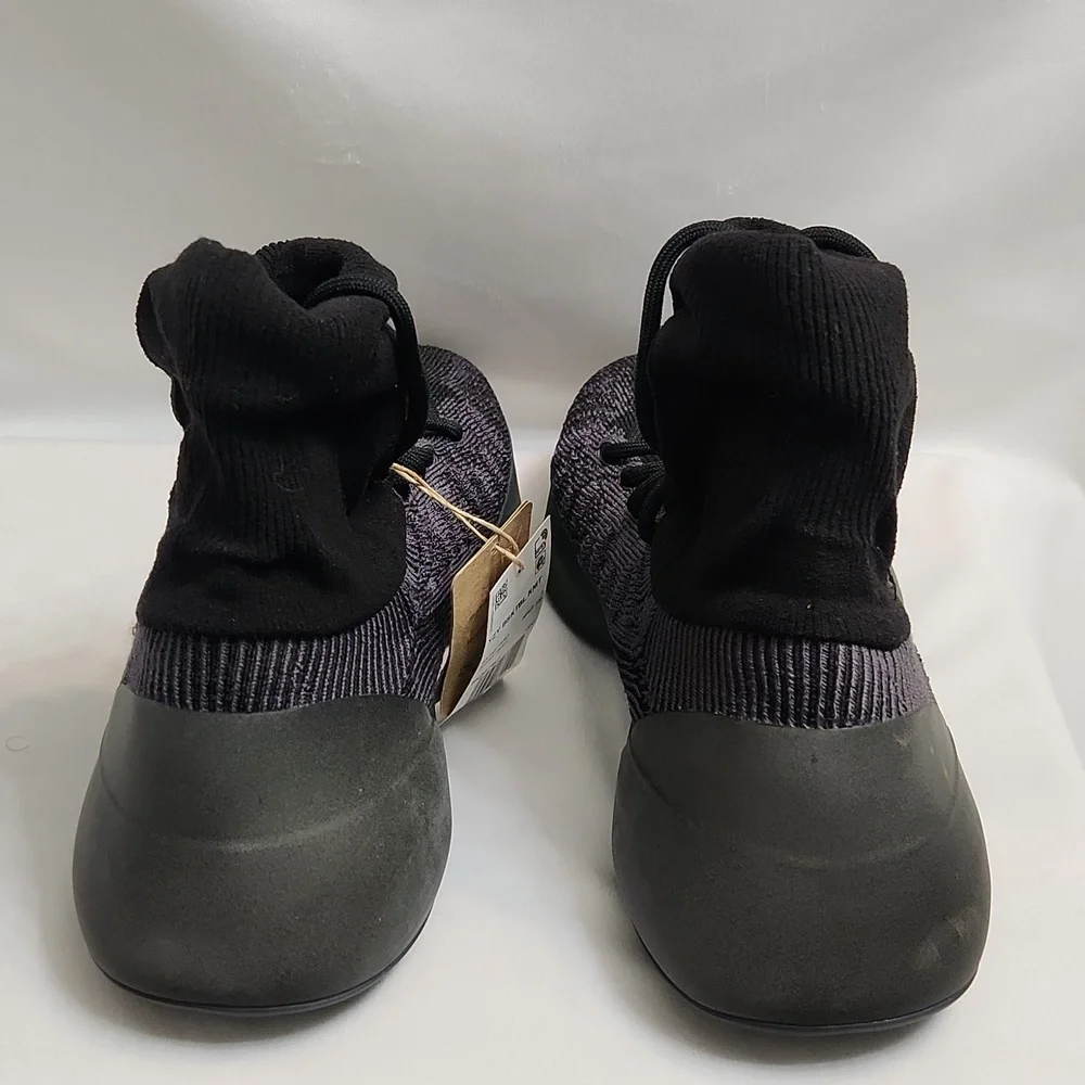 Adidas X YZY Baskeball Knit Sneakers (M Size 7.5)